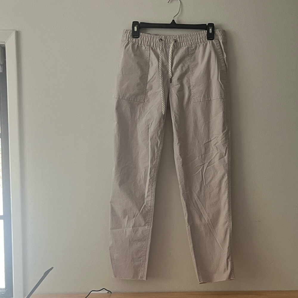 Vuori Women’s “Ripstop” pants in Light Tan / natural, size small - Picture 6 of 8